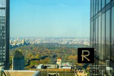 $9,895,000 | 53 West 53rd Street, Unit 50B | Midtown Central