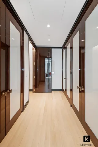 $9,895,000 | 53 West 53rd Street, Unit 50B | Midtown Central
