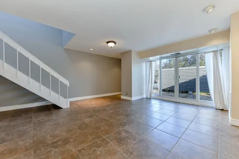 $995,000 | 4 Fresh Pond Place, Cambridge, MA 02138
