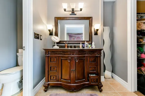 $995,000 | 4 Fresh Pond Place, Cambridge, MA 02138