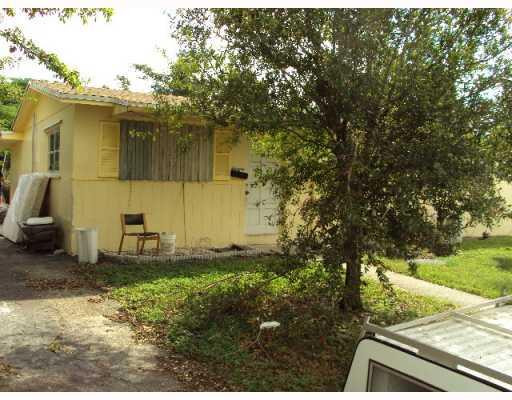 560 Southwest 50th Terrace Margate, FL 33068 - Photo 1 of 8 Exterior Front