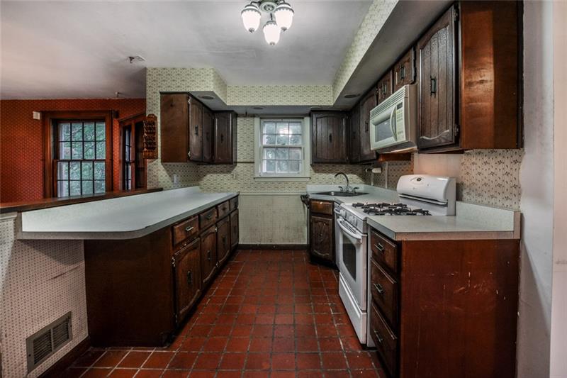 5629 Meridian Road Gibsonia, PA 15044 - Photo 4 of 24 Gallery Image 4