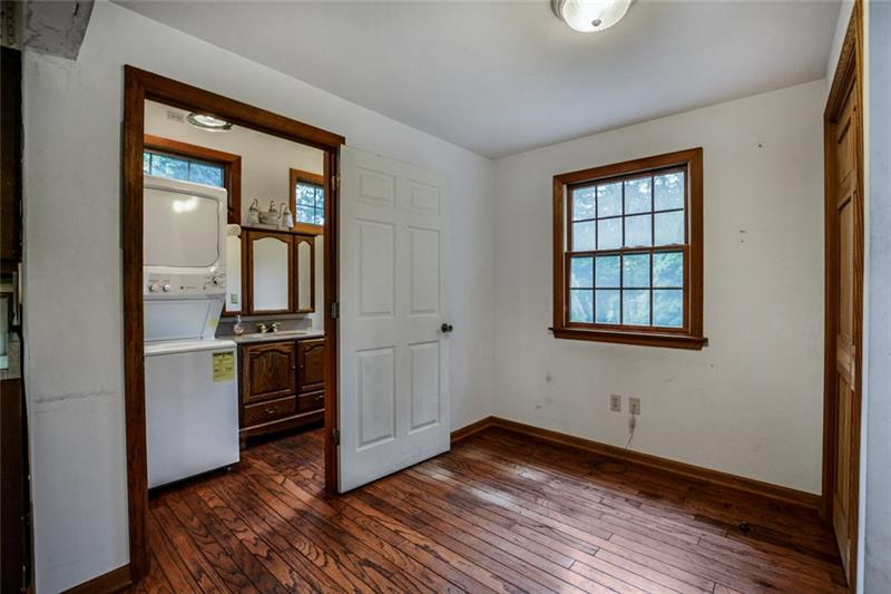 5629 Meridian Road Gibsonia, PA 15044 - Photo 7 of 24 Gallery Image 7