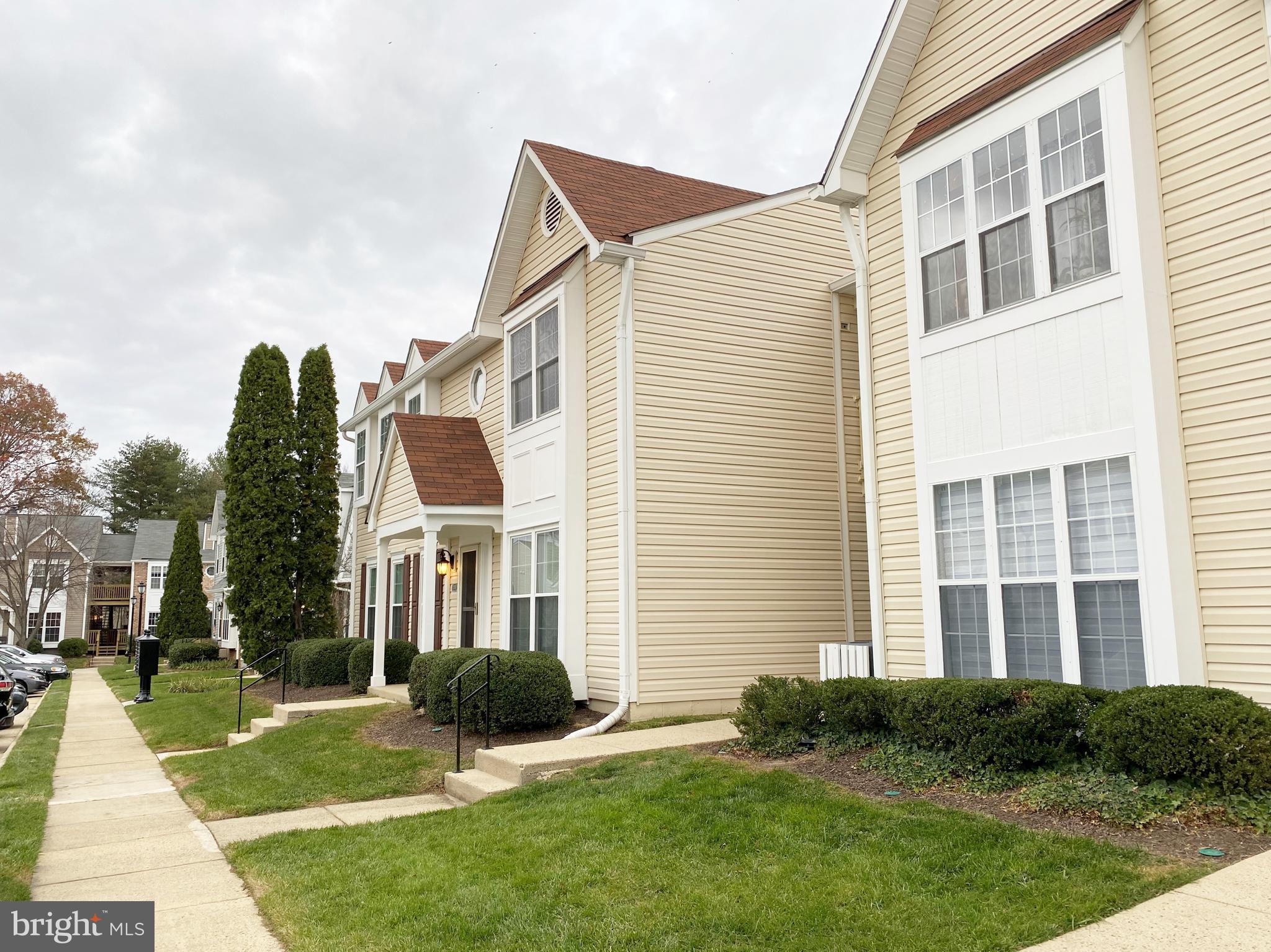 7822 Harrowgate Circle, Unit 111 Springfield, VA 22152 - Photo 2 of 26