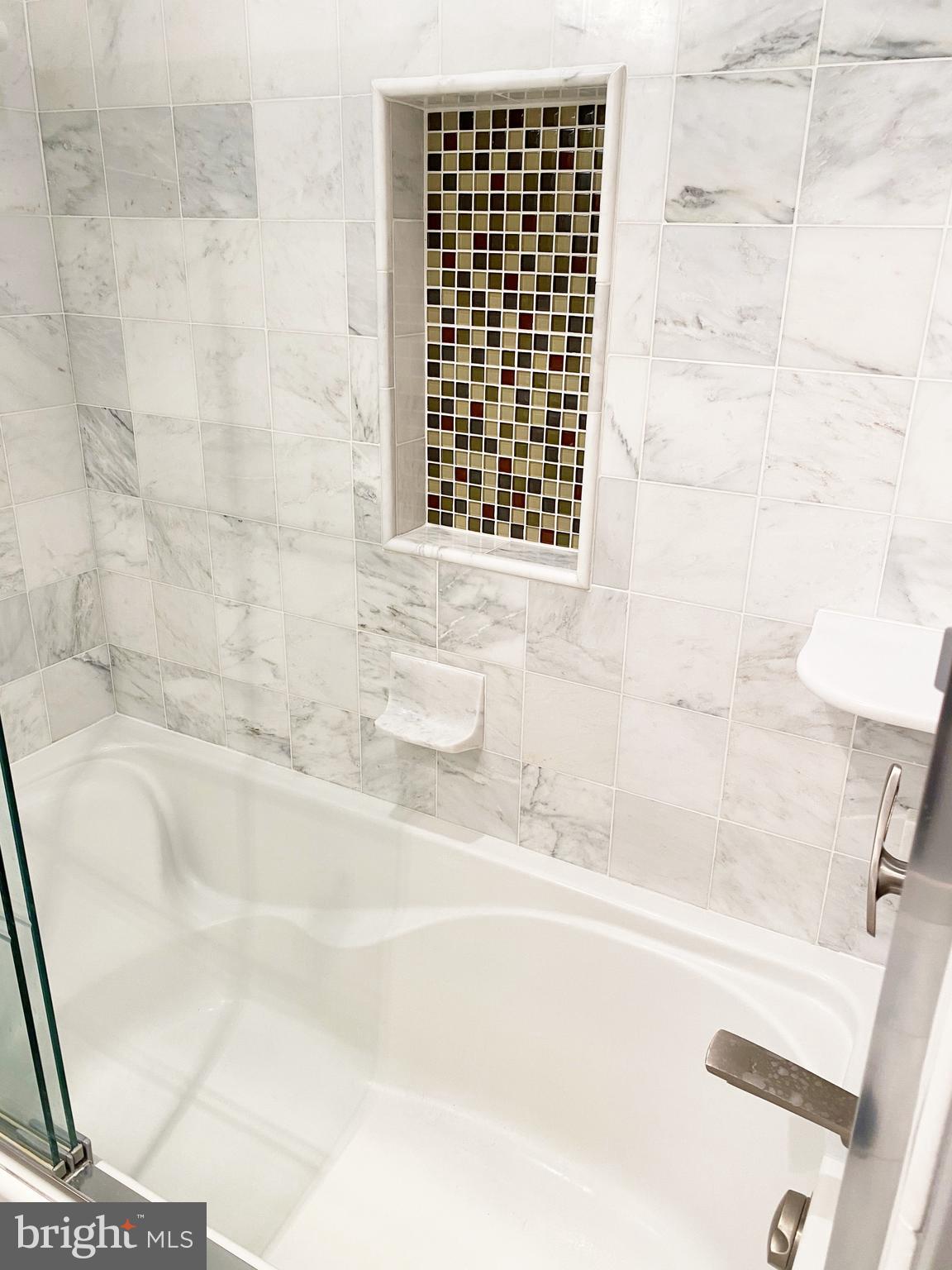 7822 Harrowgate Circle, Unit 111 Springfield, VA 22152 - Photo 19 of 26