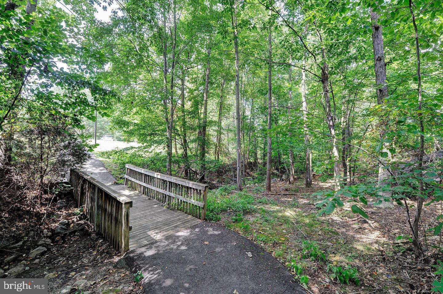 7822 Harrowgate Circle, Unit 111 Springfield, VA 22152 - Photo 24 of 26