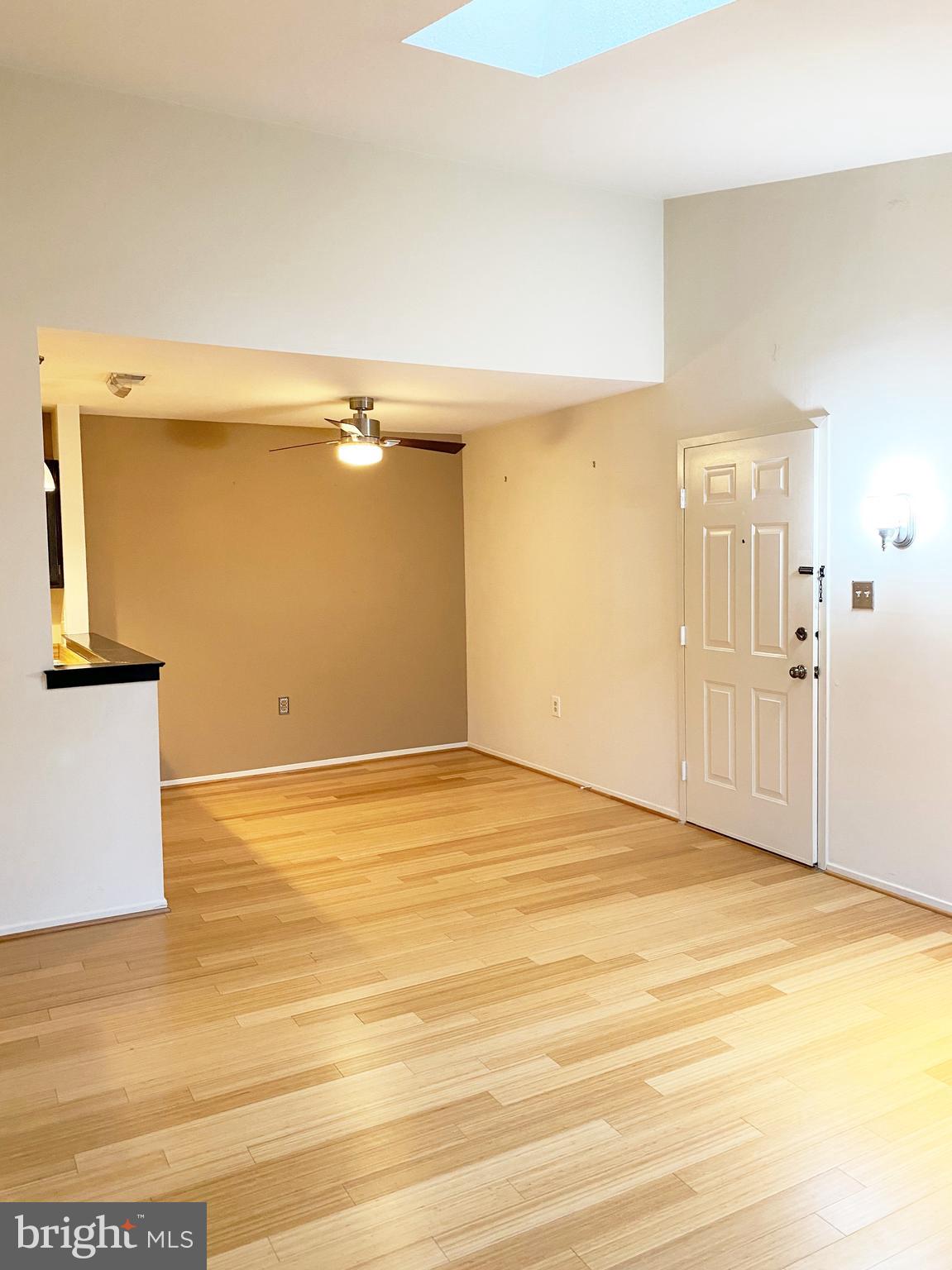 7822 Harrowgate Circle, Unit 111 Springfield, VA 22152 - Photo 5 of 26