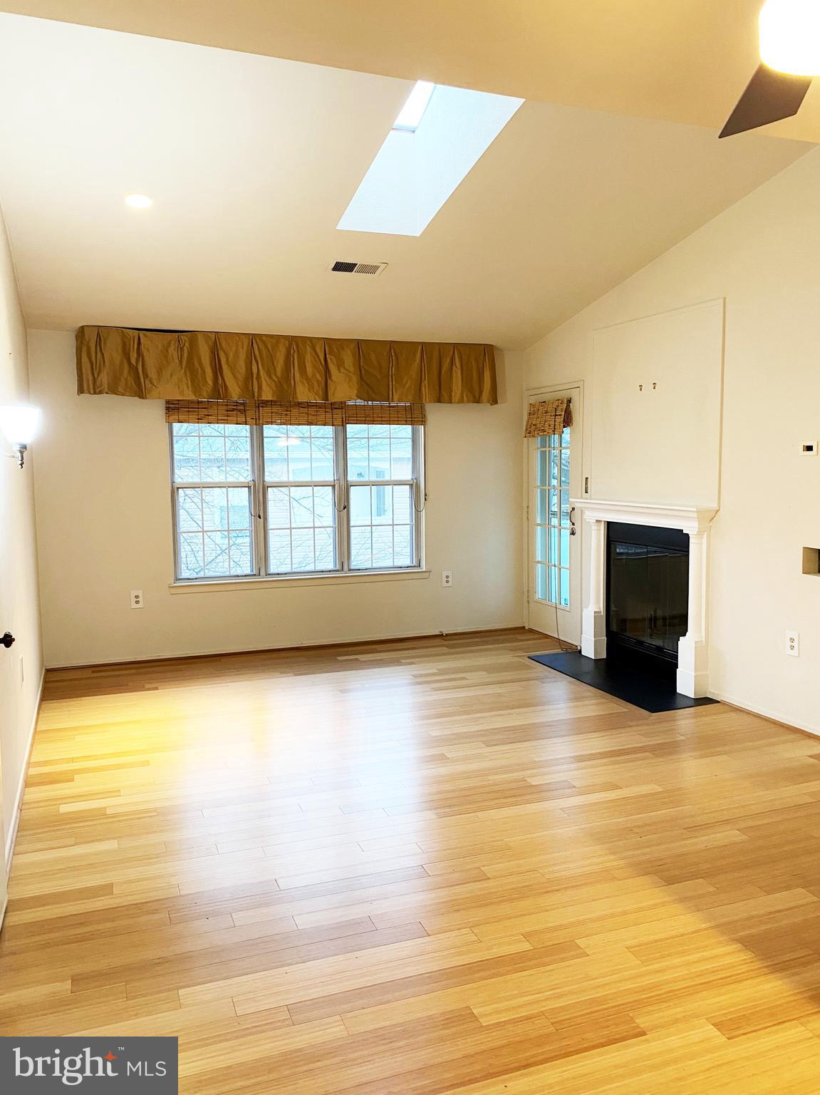 7822 Harrowgate Circle, Unit 111 Springfield, VA 22152 - Photo 7 of 26
