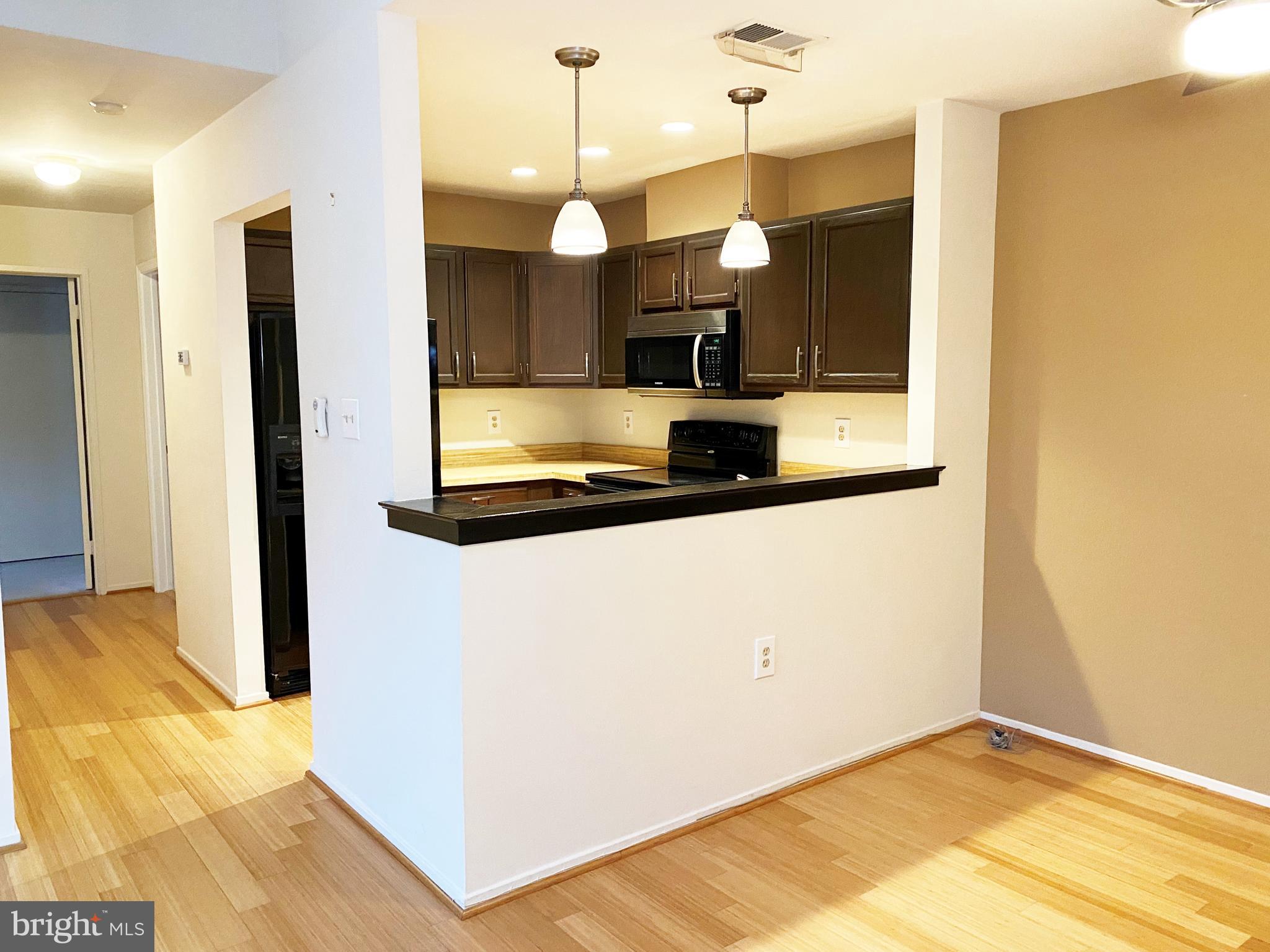 7822 Harrowgate Circle, Unit 111 Springfield, VA 22152 - Photo 9 of 26
