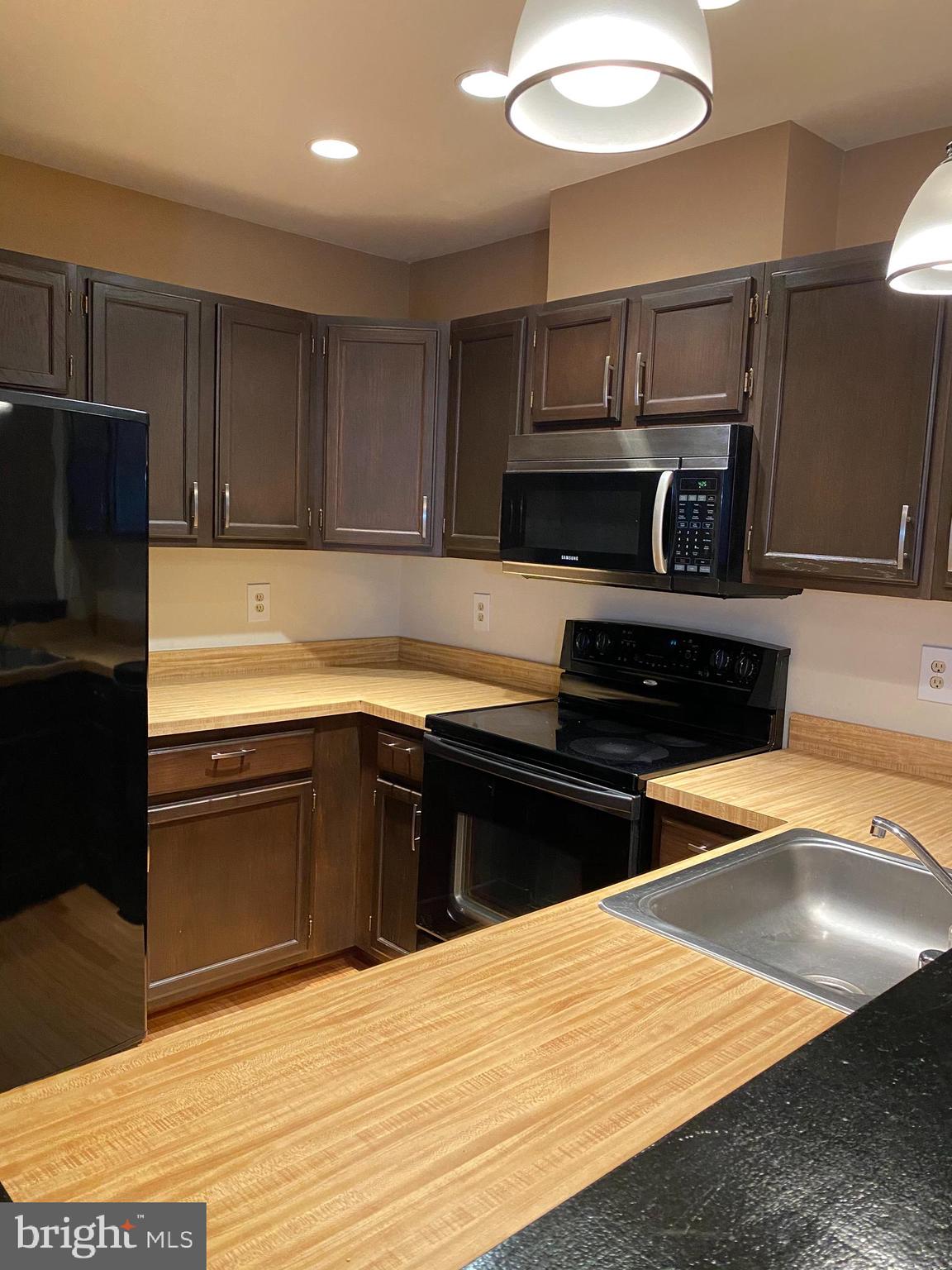 7822 Harrowgate Circle, Unit 111 Springfield, VA 22152 - Photo 10 of 26