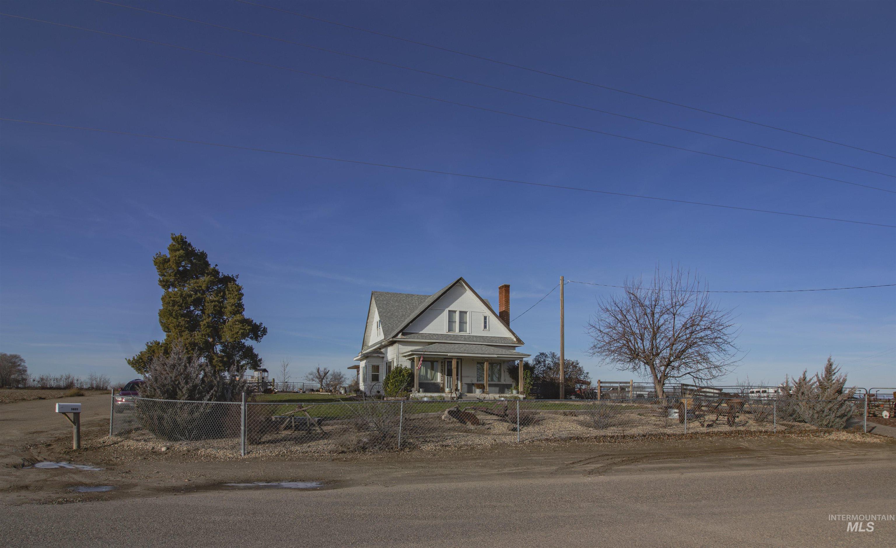5805 Custer Road New Plymouth, ID 83655 - Photo 4 of 6 This is the view of the home from Custer Road