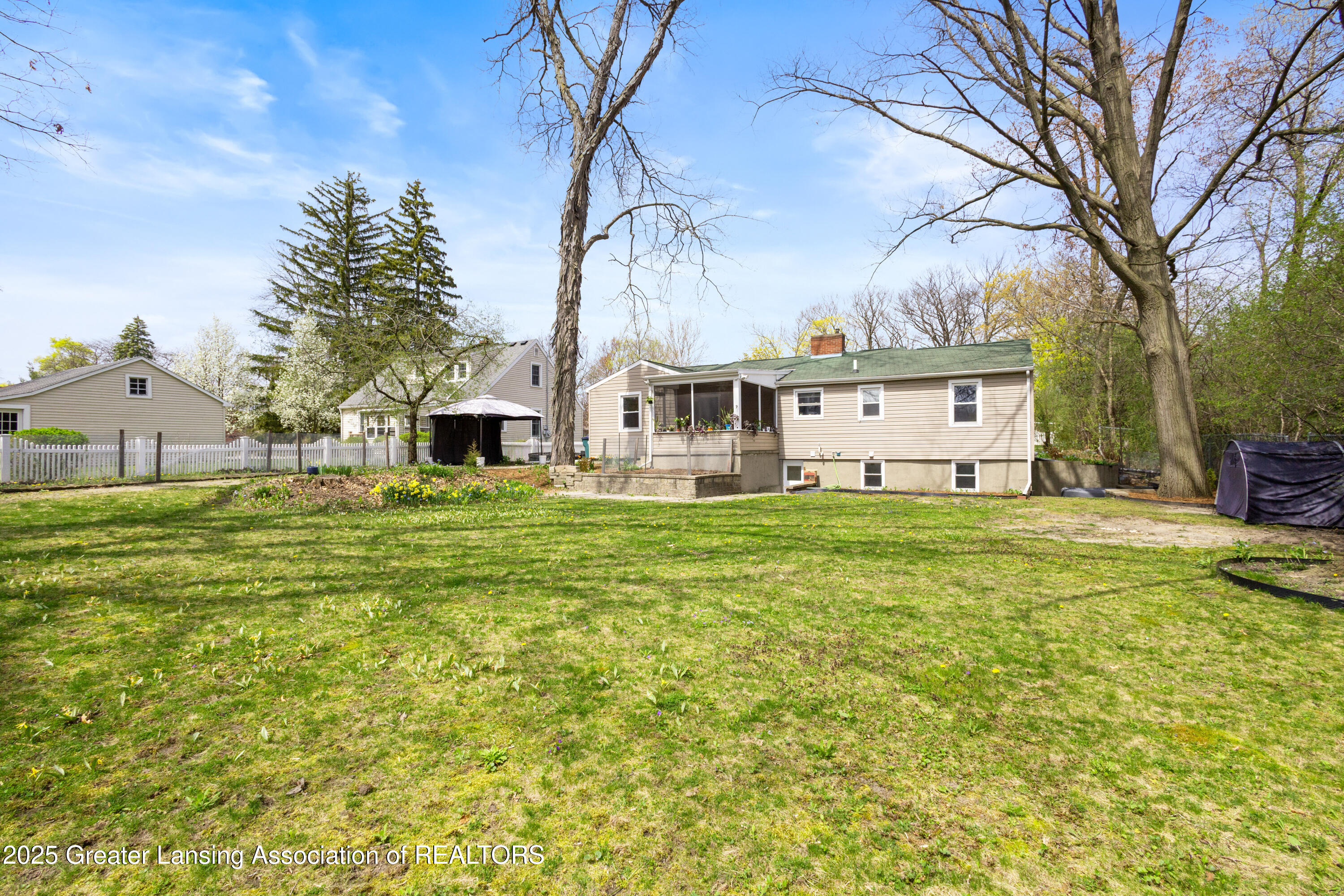 254 Ridge Road East Lansing, MI 48823 - Photo 70 of 83 RIDGE 2-9