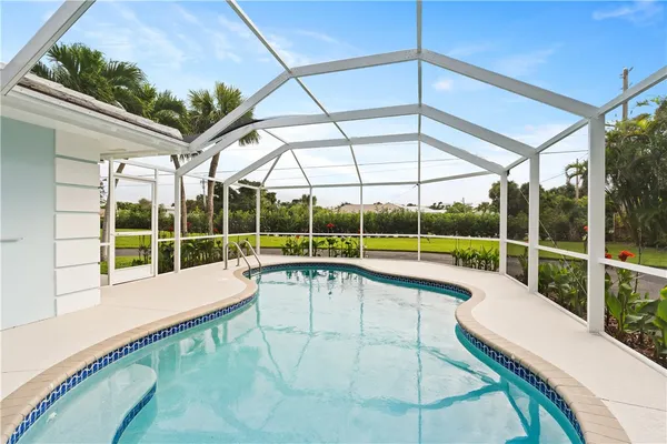 $999,000 | 618 Conn Way, Vero Beach, FL 32963