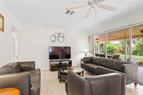 $999,000 | 618 Conn Way, Vero Beach, FL 32963