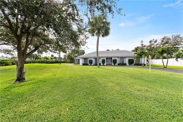 $1,139,000 | 618 Conn Way, Vero Beach, FL 32963