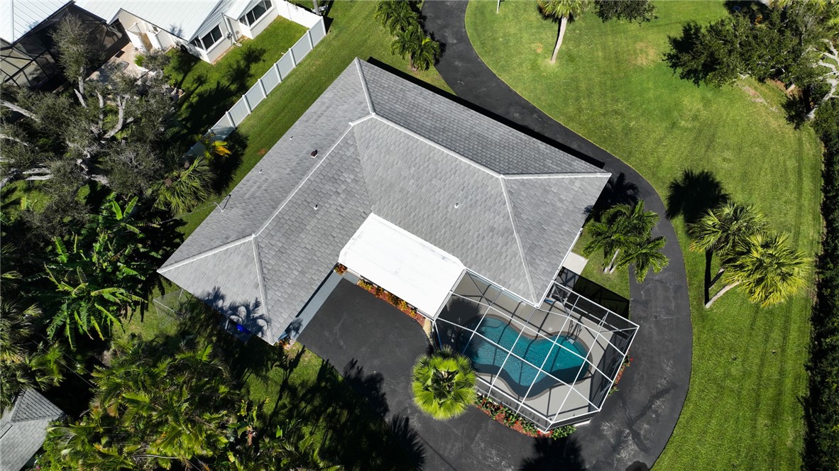 618 Conn Way Vero Beach, FL 32963 - Photo 28 of 36 a view of a backyard