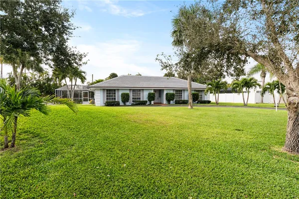 $999,000 | 618 Conn Way, Vero Beach, FL 32963
