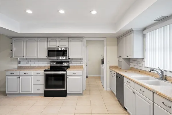 $999,000 | 618 Conn Way, Vero Beach, FL 32963