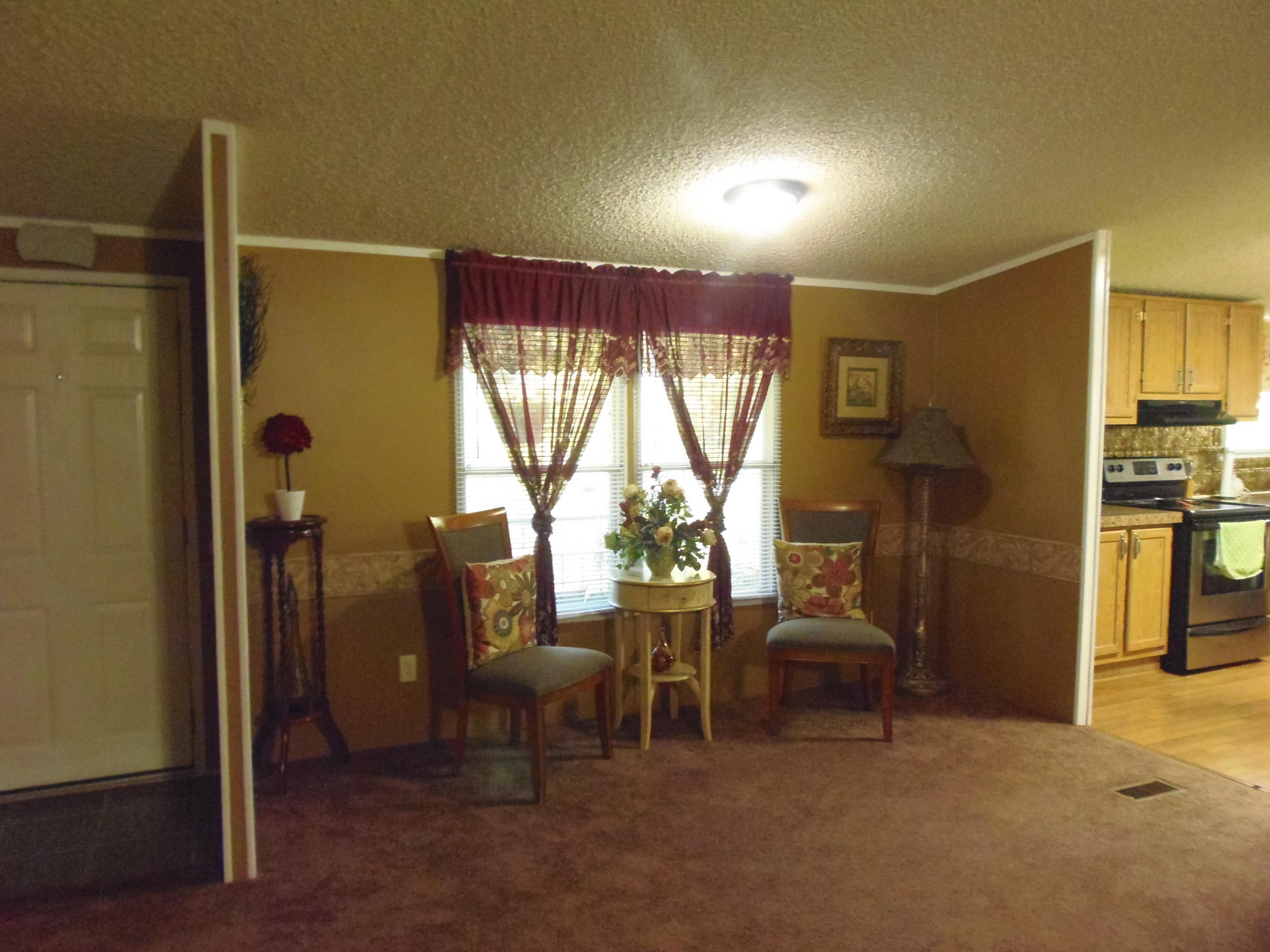 913 North Old Grey Ridge Road Friendsville, TN 37737 - Photo 22 of 37 formal dining area or sitting area!