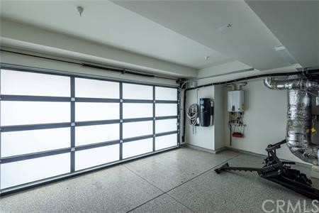 203 South Prospect Avenue, Unit A Redondo Beach, CA 90277 - Photo 25 of 39 a view of a room with gym equipment