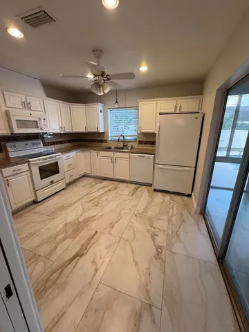 $3,900 | 1385 Northwest 6th Street, Boca Raton, FL 33486