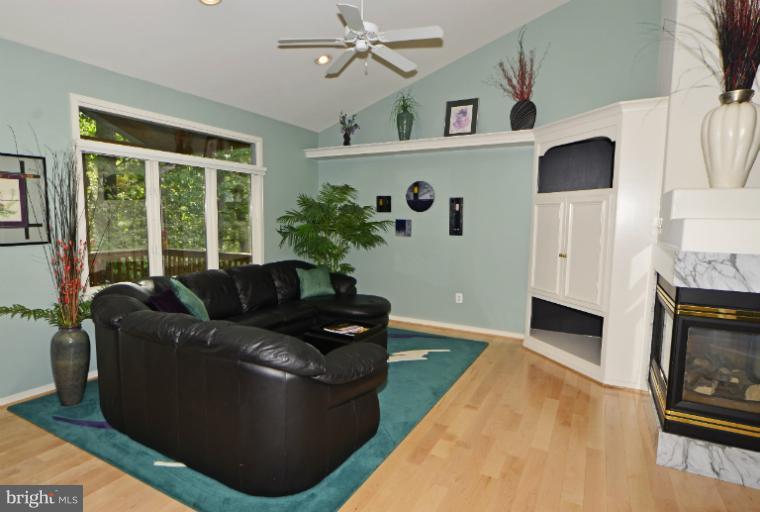 2016 Upper Lake Drive Reston, VA 20191 - Photo 3 of 30 The family room overlooks the screened-in porch.