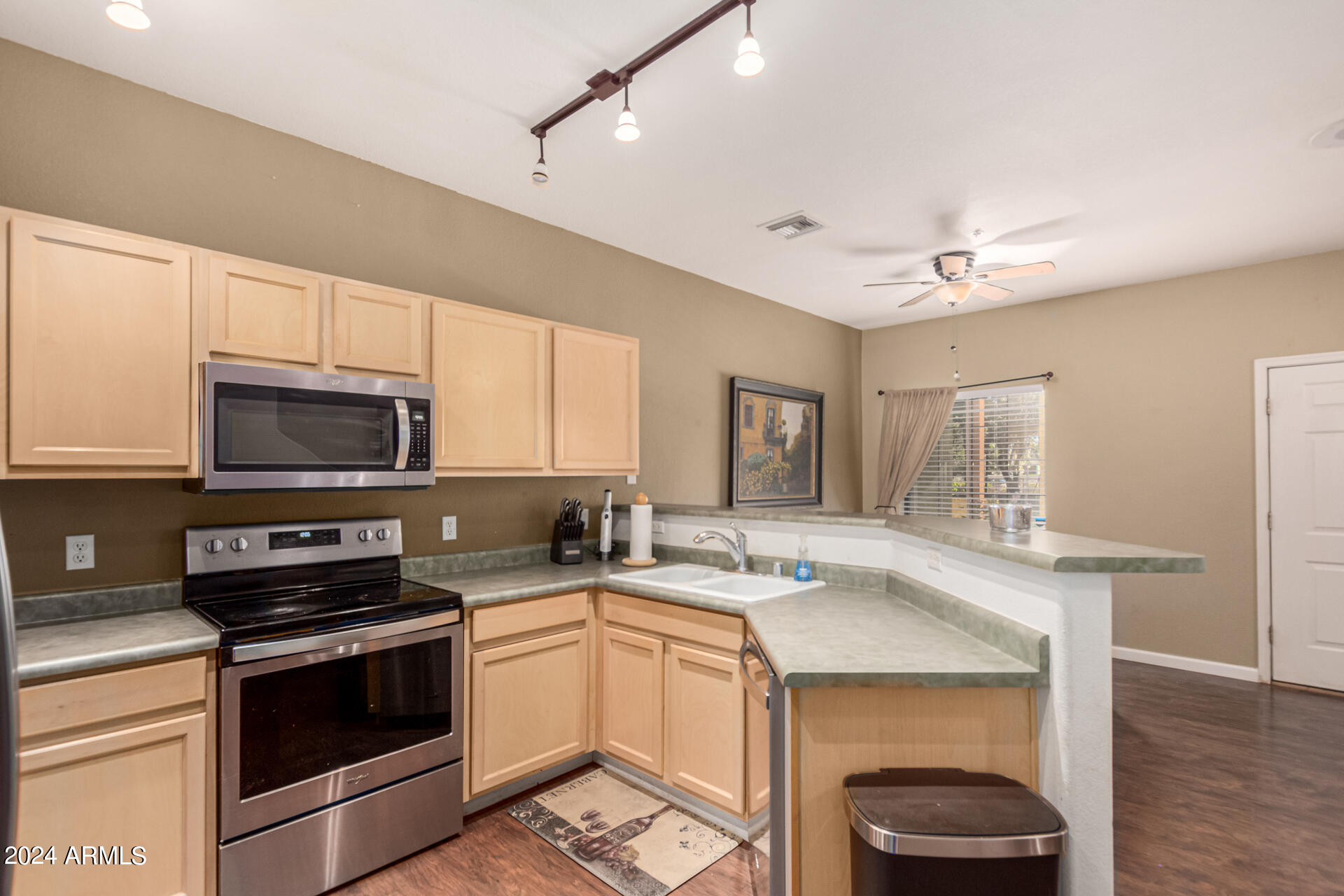 1702 East Bell Road, Unit 157 Phoenix, AZ 85022 - Photo 8 of 29 12-Bell