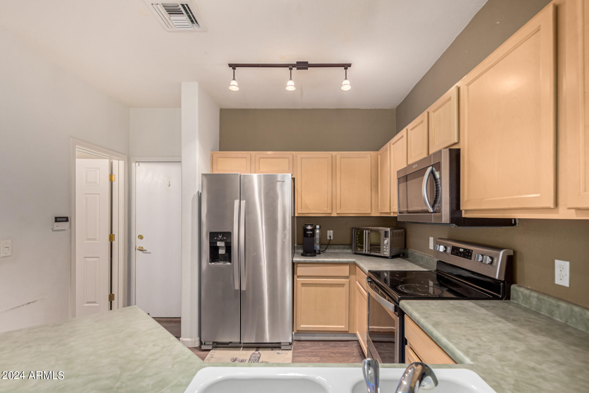 1702 East Bell Road, Unit 157 Phoenix, AZ 85022 - Photo 9 of 29 14-Bell