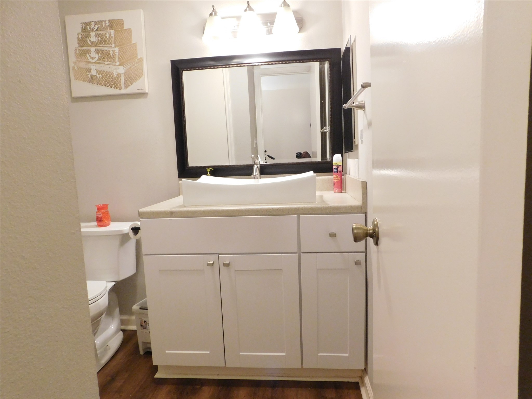 10101 South Gessner Road, Unit 912 Houston, TX 77071 - Photo 42 of 47 a bathroom with a sink and a mirror