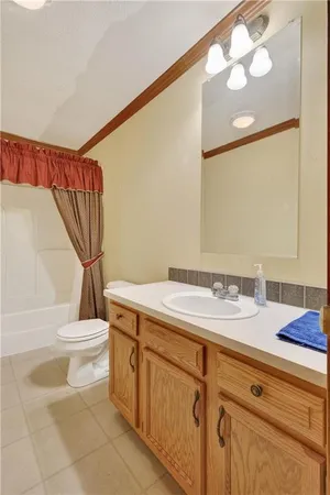 $110,000 | 202 North Delaware Avenue, Columbus, KS 66725