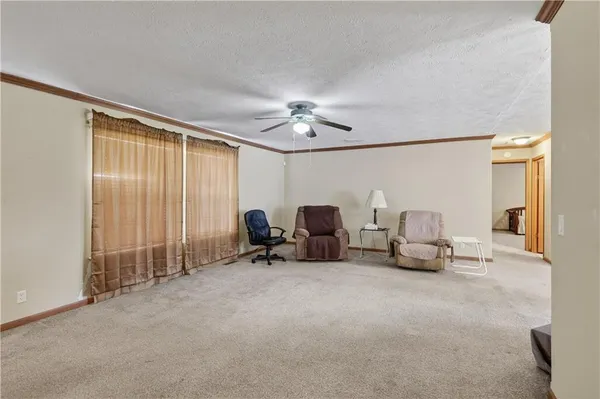 $110,000 | 202 North Delaware Avenue, Columbus, KS 66725