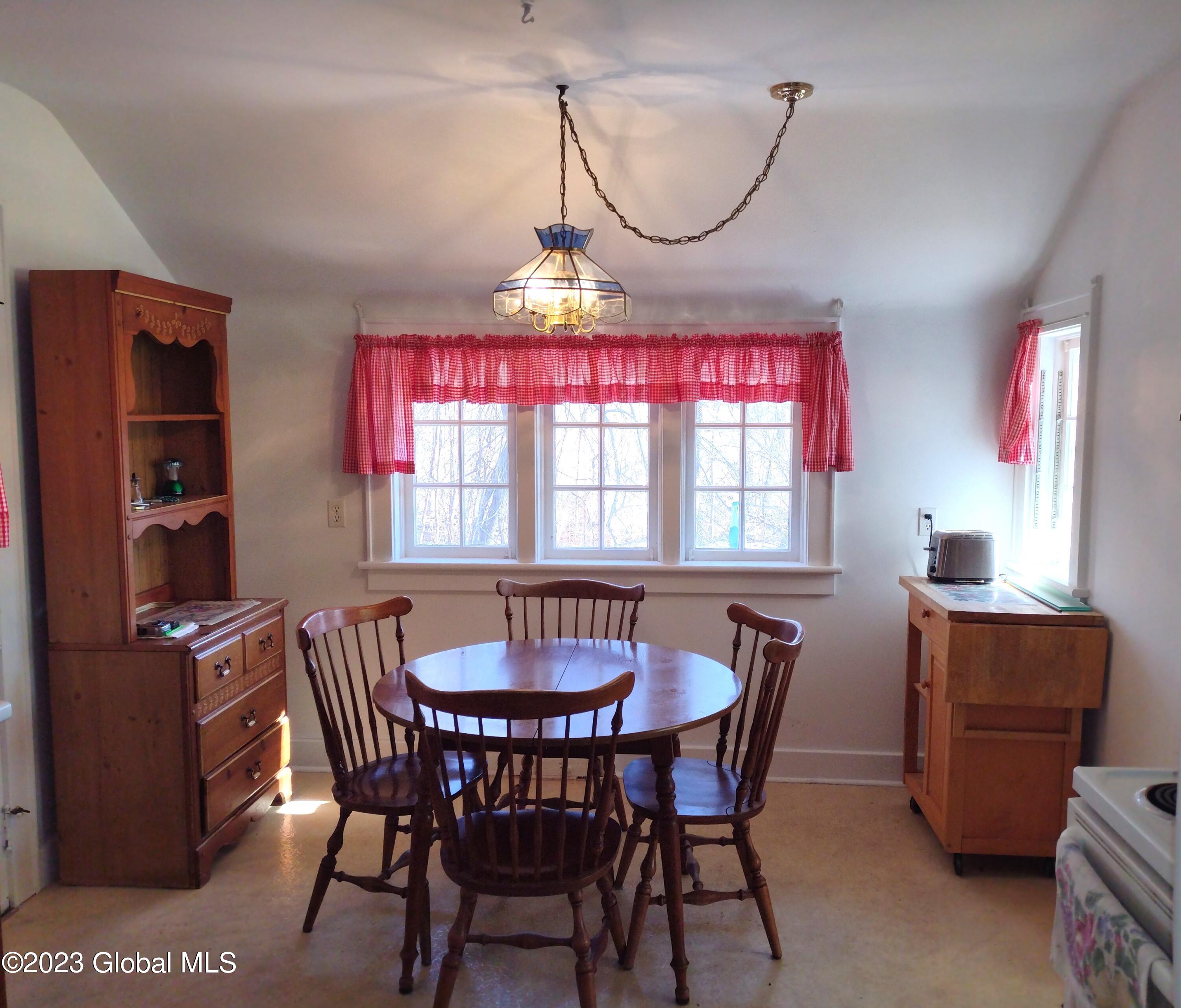 20 Schermerhorn Road Rotterdam, NY 12306 - Photo 11 of 37 IMG_20230115_105740496