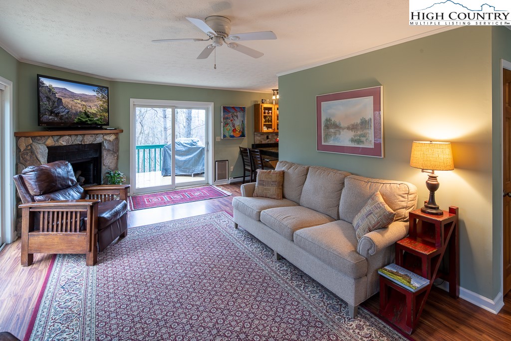132 Grapevine Circle Boone, NC 28607 - Photo 9 of 47 Gallery Image 9