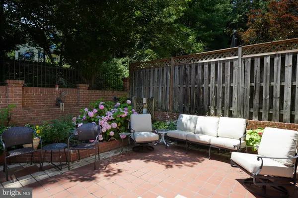 $1,300,000 | 2712 Unicorn Lane Northwest, Washington, DC 20015