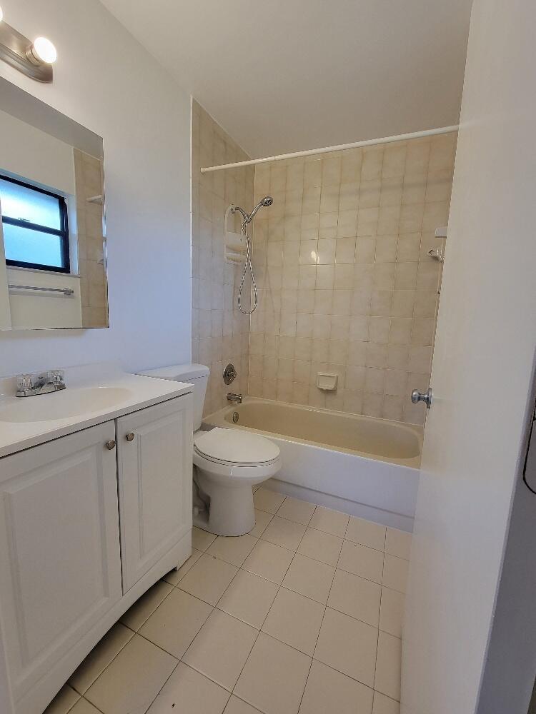 1087 Goldenrod Road Wellington, FL 33414 - Photo 9 of 15 20220309_094540_resized