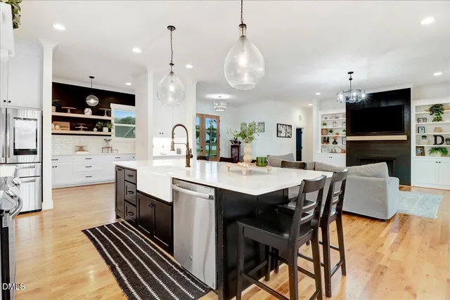 $699,999 | 360 Snowbell Street, Four Oaks, NC 27524