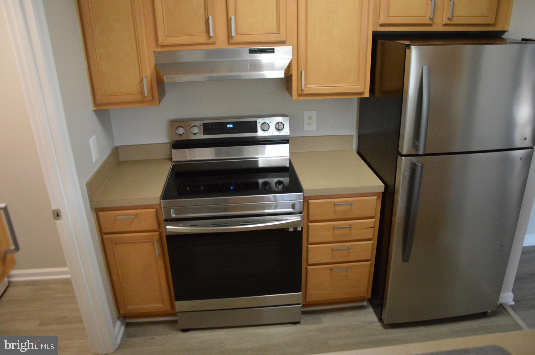 11235 Torrie Way, Unit I Bealeton, VA 22712 - Photo 5 of 30 Stainless appliances