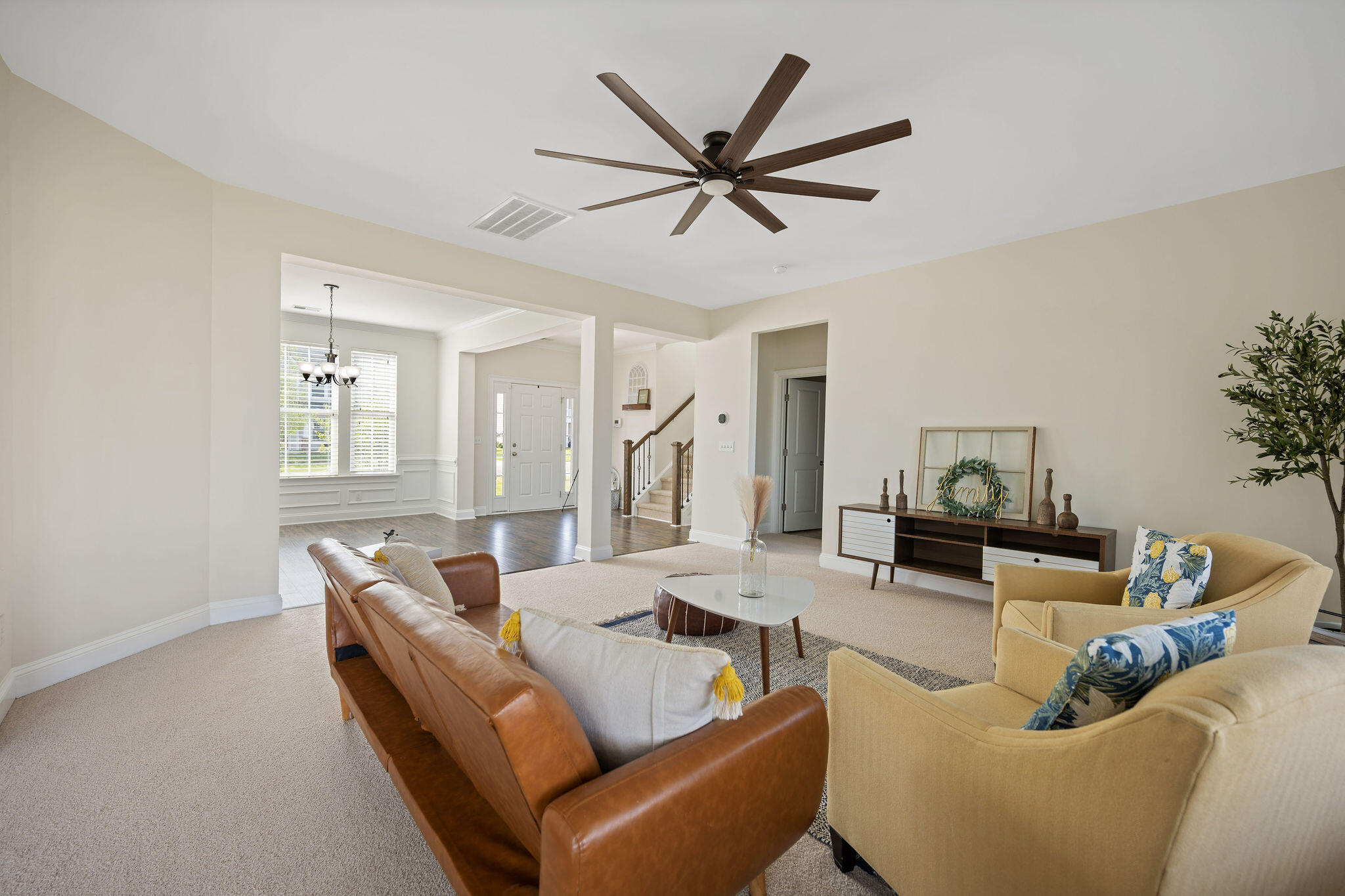 122 Koban Dori Road Summerville, SC 29486 - Photo 14 of 68 Living Room