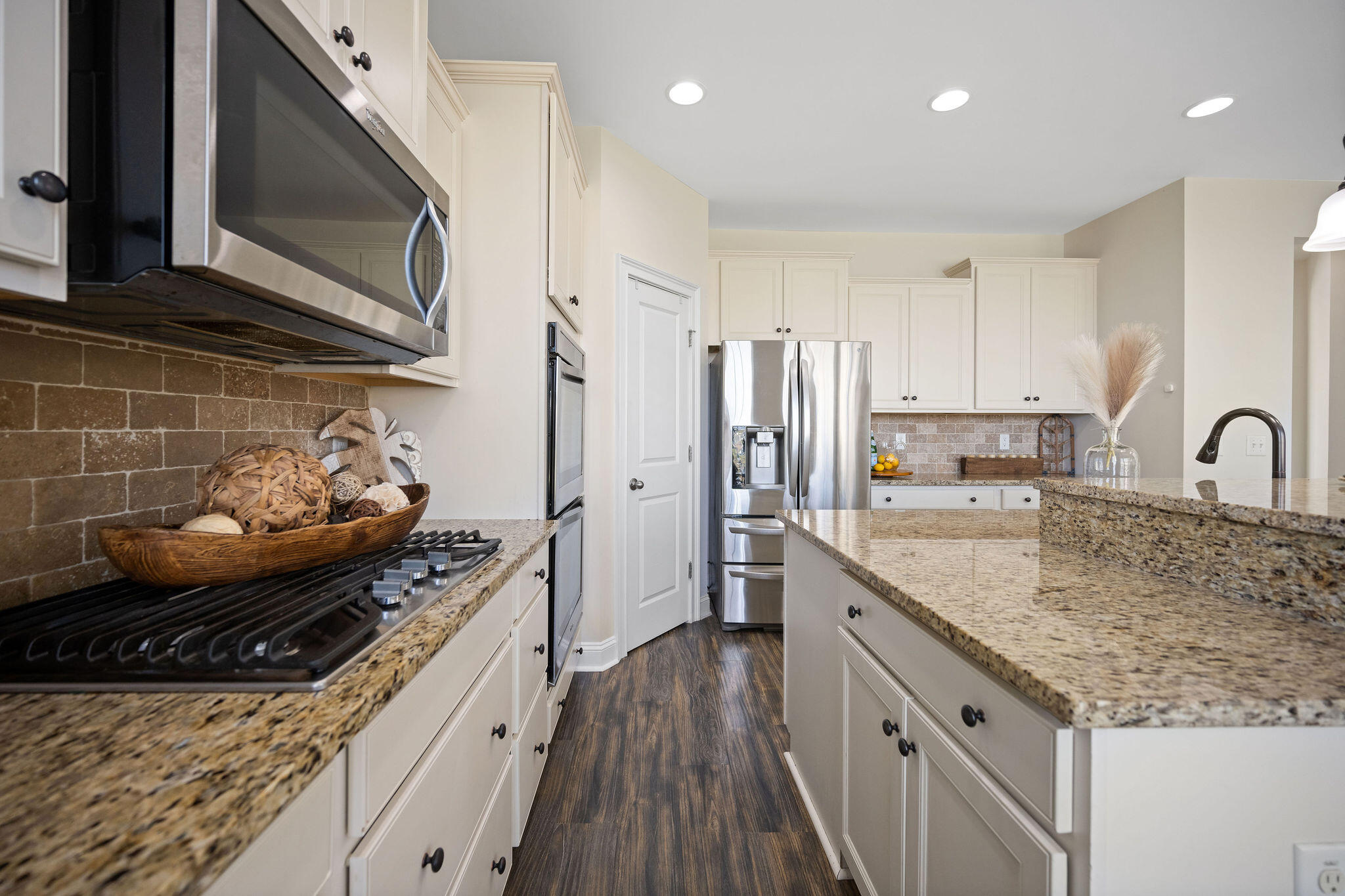 122 Koban Dori Road Summerville, SC 29486 - Photo 23 of 68 Kitchen