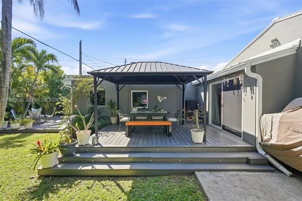 $1,075,000 | 2190 Southwest 20th Street, Miami, FL 33145
