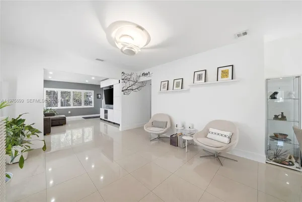 $1,075,000 | 2190 Southwest 20th Street, Miami, FL 33145