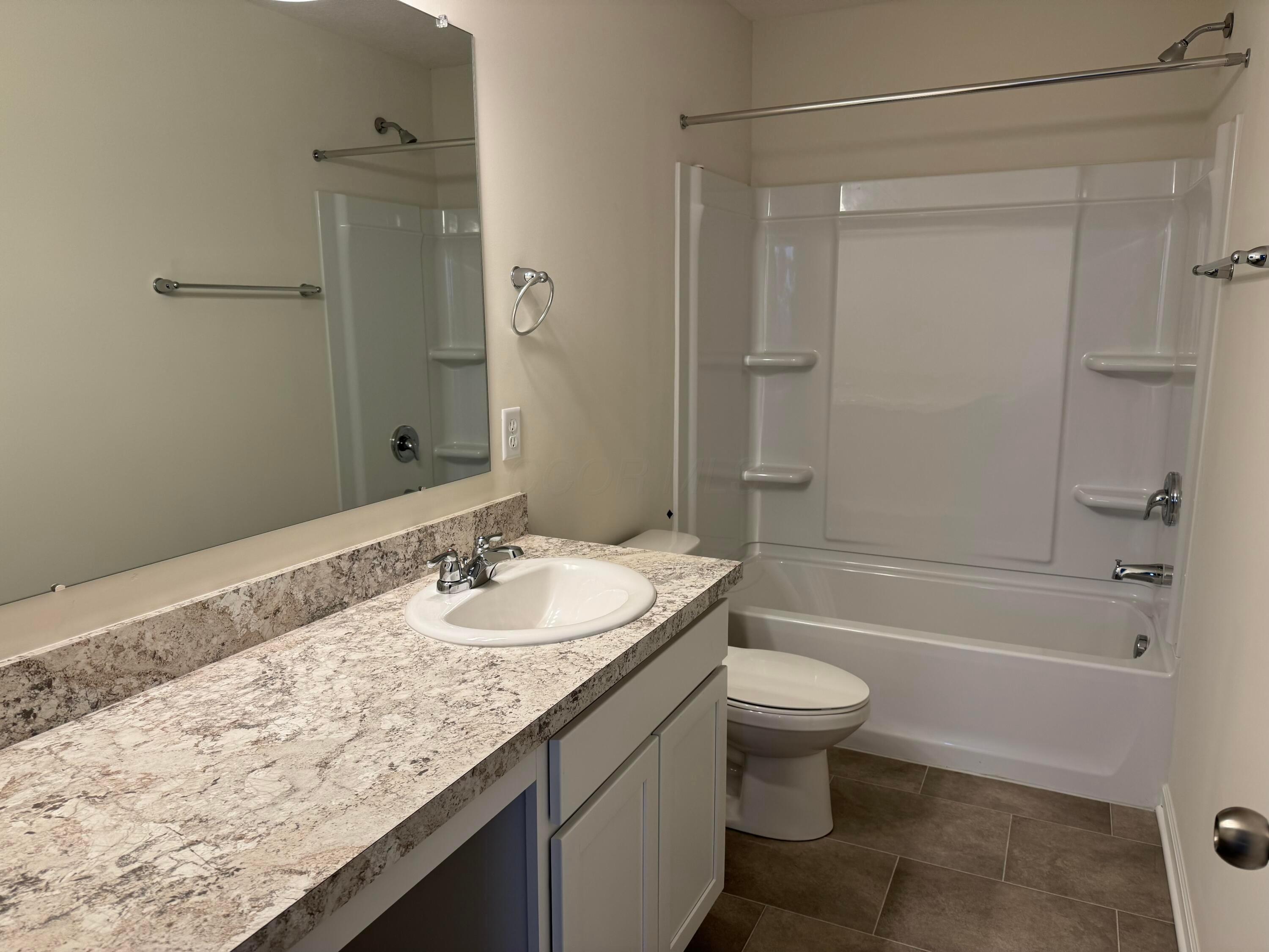 118 Reneau Avenue, Unit LOT 13 Galloway, OH 43119 - Photo 20 of 29 Full Bath