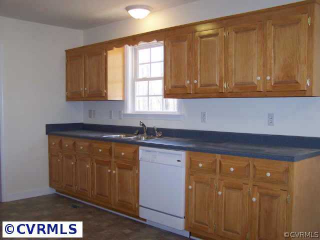 1807 Giles Bridge Road Powhatan, VA 23139 - Photo 4 of 8 Other - Gorgeous Cabinetry