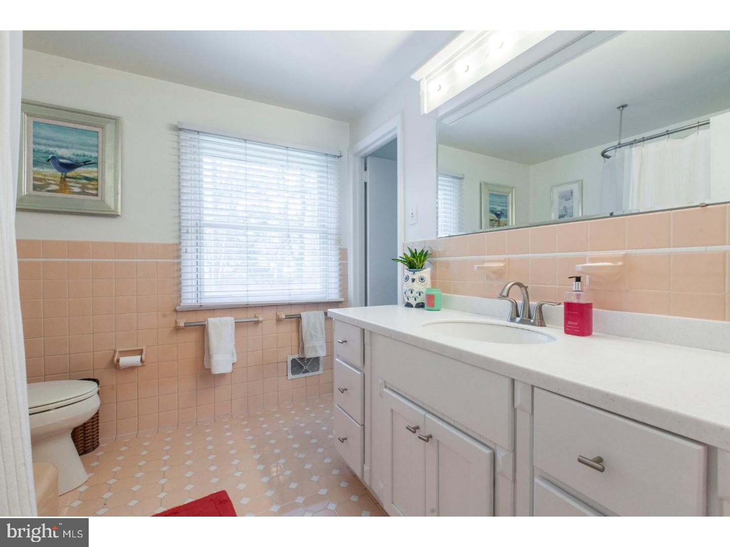 323 Conestoga Road Wayne, PA 19087 - Photo 22 of 25 Bathroom