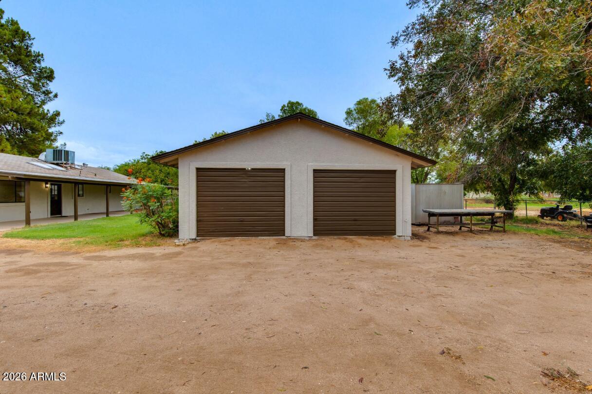 7101 North Perryville Road Waddell, AZ 85355 - Photo 44 of 66 7101 N Perryville detached garage 4