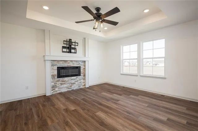 $340,000 | 1307 Northeast Sequoia Court, Oak Grove, MO 64075