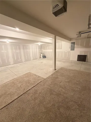 $330,000 | 1307 Northeast Sequoia Court, Oak Grove, MO 64075