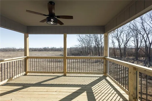 $340,000 | 1307 Northeast Sequoia Court, Oak Grove, MO 64075