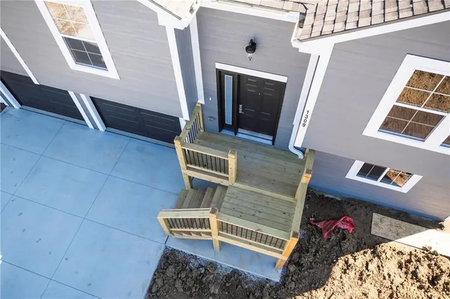 $340,000 | 1307 Northeast Sequoia Court, Oak Grove, MO 64075