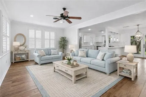 $355,000 | 513 Shirmaine Lane, Metairie, LA 70001